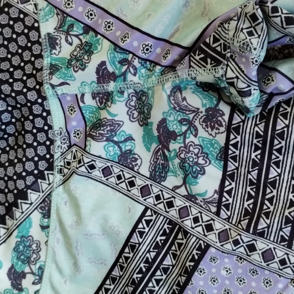 Exercise Capris - Picture 4 of 5